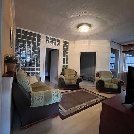 Tocc Apartman Gyal Luaran gambar