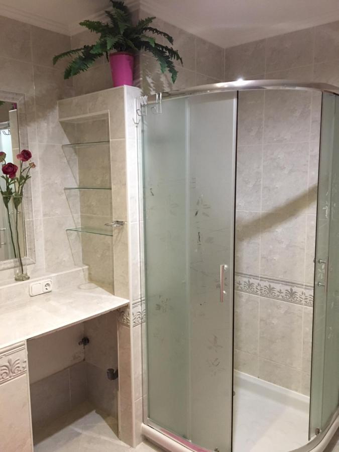Tocc Apartman Gyal Luaran gambar