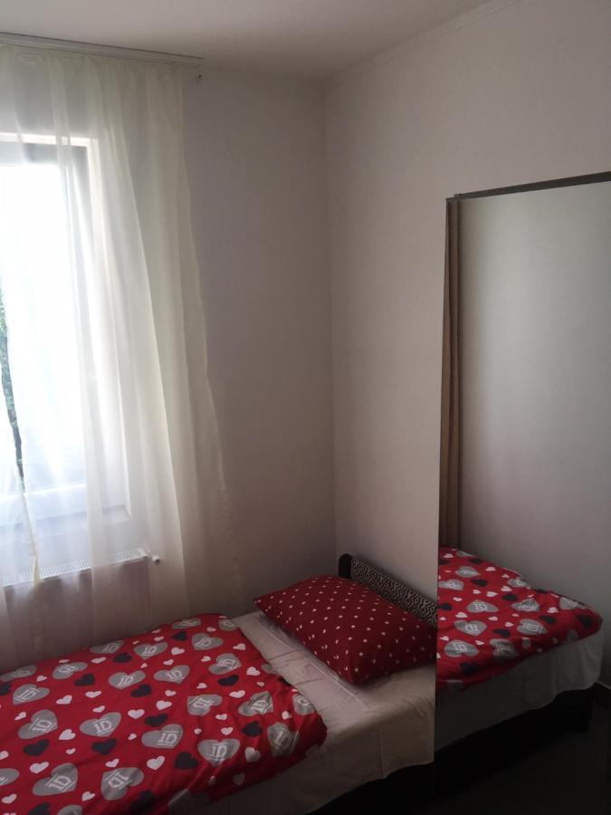 Tocc Apartman Gyal Luaran gambar