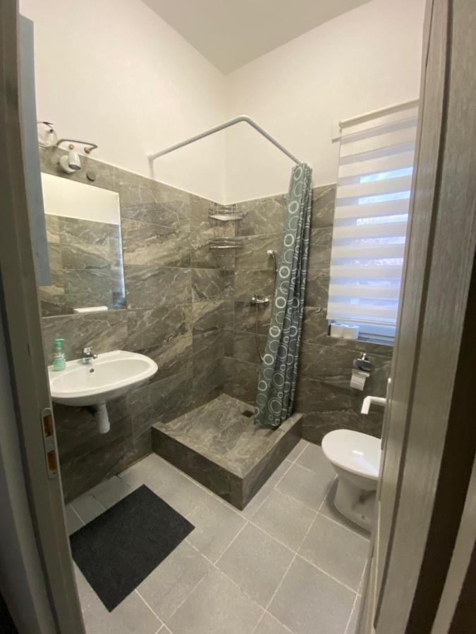 Tocc Apartman Gyal Luaran gambar