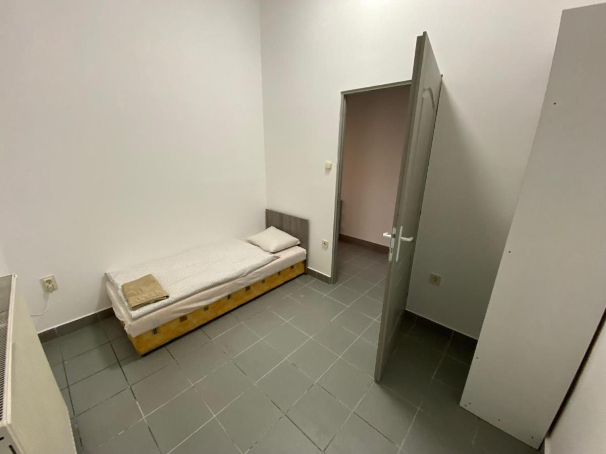Tocc Apartman Gyal Luaran gambar