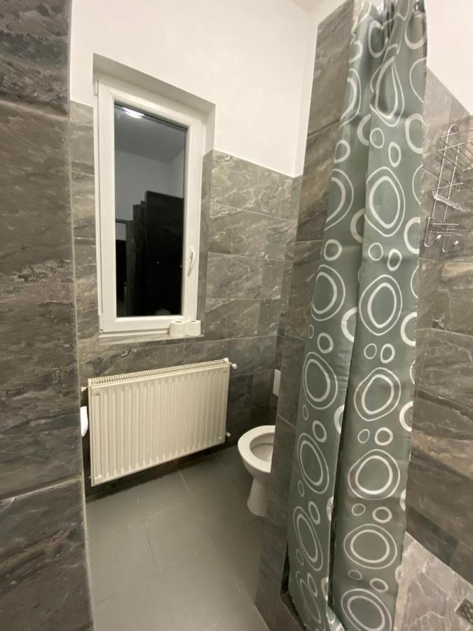 Tocc Apartman Gyal Luaran gambar
