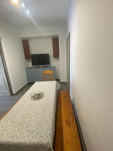 Tocc Apartman Gyal Luaran gambar